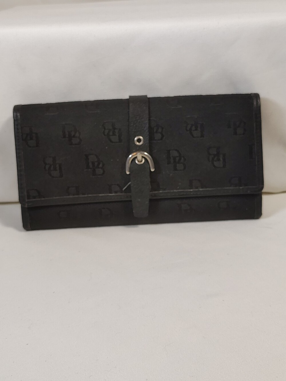 Dooney & Bourke Black triple bi fold wallet